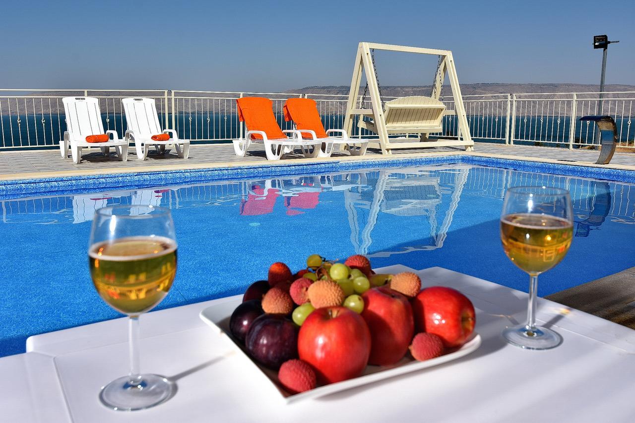 אחוזת חוף כנרת Kinneret Village Tiberias Exterior photo