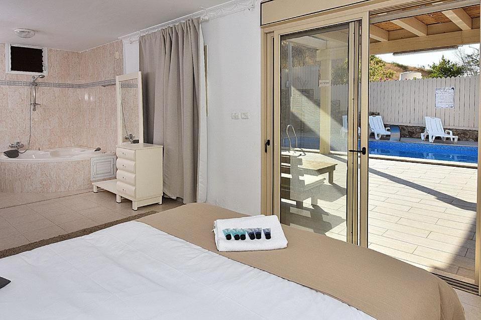אחוזת חוף כנרת Kinneret Village Tiberias Exterior photo